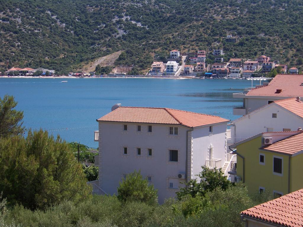 Apartments Zdenka Marina Pokoj fotografie